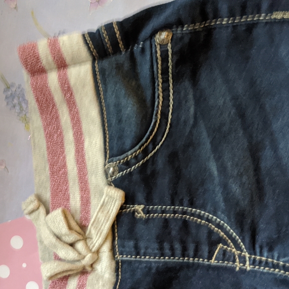 😊8, Vigoss, elastic waistband Jean shorts - Picture 2 of 5